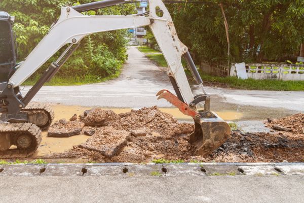 Water Line Excavation in South Zanesville